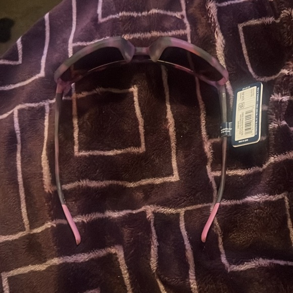 DSG Unisex Purple Tortoise Frame Sunglasses NWT - Picture 2 of 6